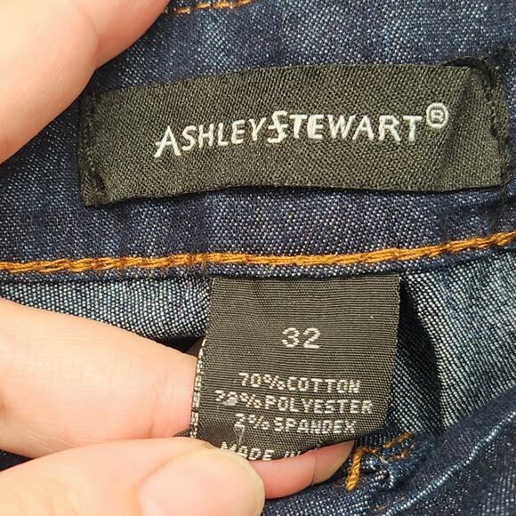 NWT Ashley Stewart Dark Blue Chambray Denim Capri Pants Plus Women's 32 (5XL) - Picture 5 of 10